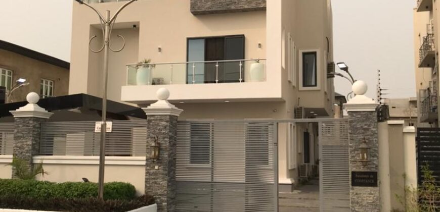 6 Bedroom Detached house with Domestic Quarters at Lekki Phase 1