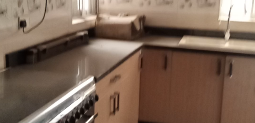 5-bedroom‌ ‌Detached‌ ‌house‌ ‌with‌ ‌Domestic‌ ‌Quarters‌ ‌and‌ ‌Swimming‌ ‌Pool