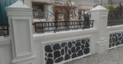 8-bedroom house with a guest charlet, swimming pool and BQ