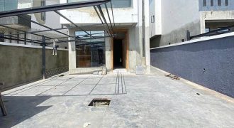 5-Bedroom Detached House with Domestic Quarters