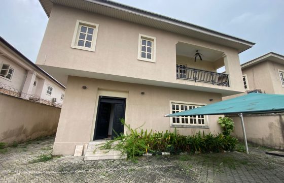 5-Bedroom Detached House + BQ  To Let in Lekki Phase 1